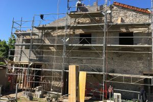 façade en cours de travaux - Cluny